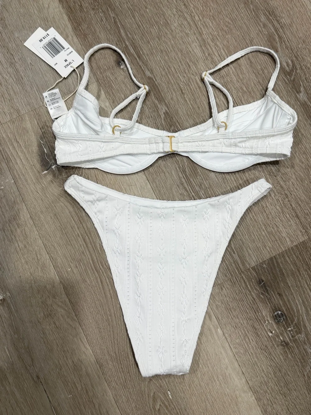l*space White eyelet Underwire Bikini Set - missy top M & Leilani bottom S - NWT